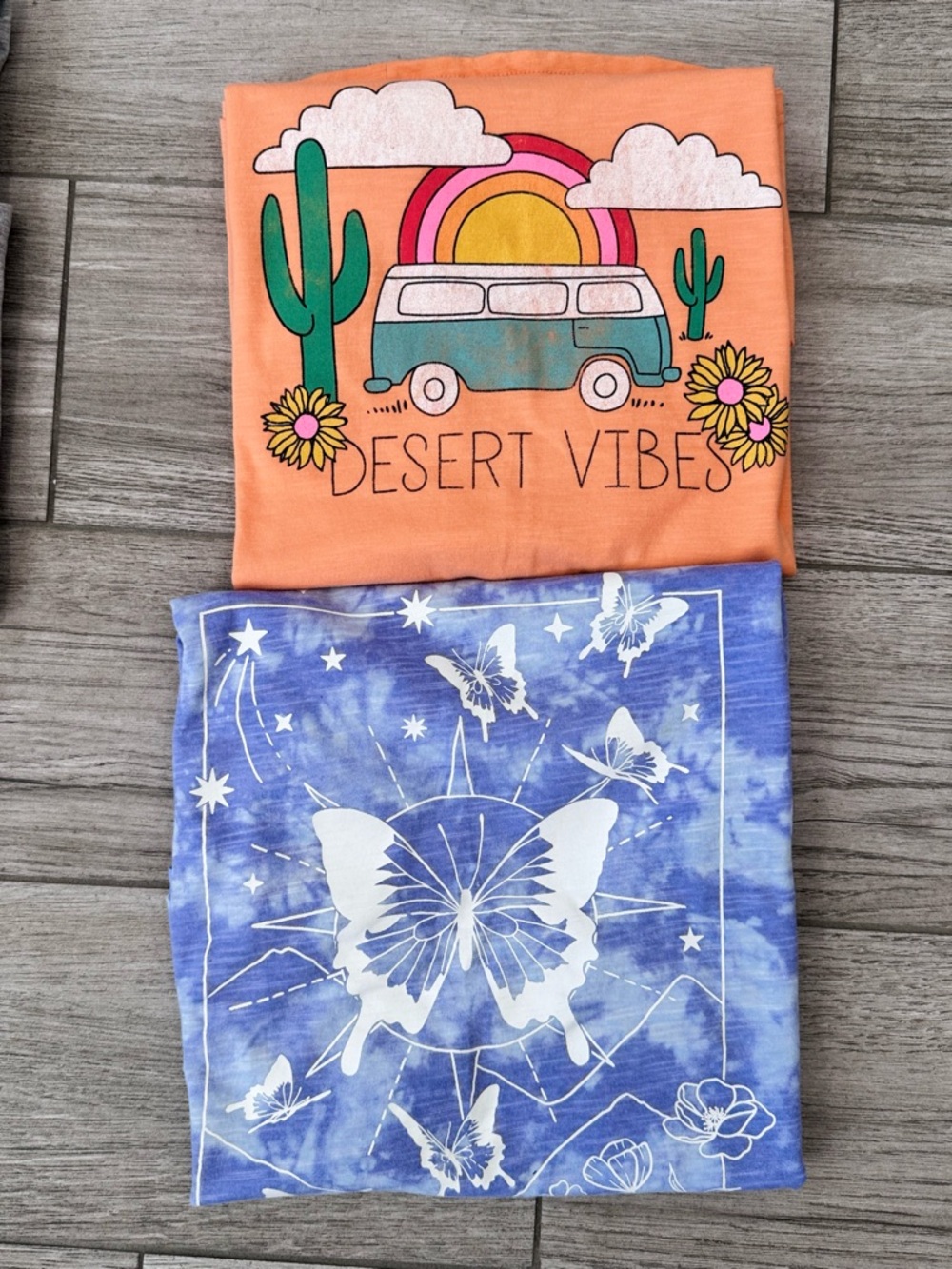 SO Girls Assorted Graphic Tee Bundle - Bright Mixed Colors Size XL (14-16) - Picture 4 of 13